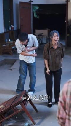 《奶奶的废品车，载我进清华》